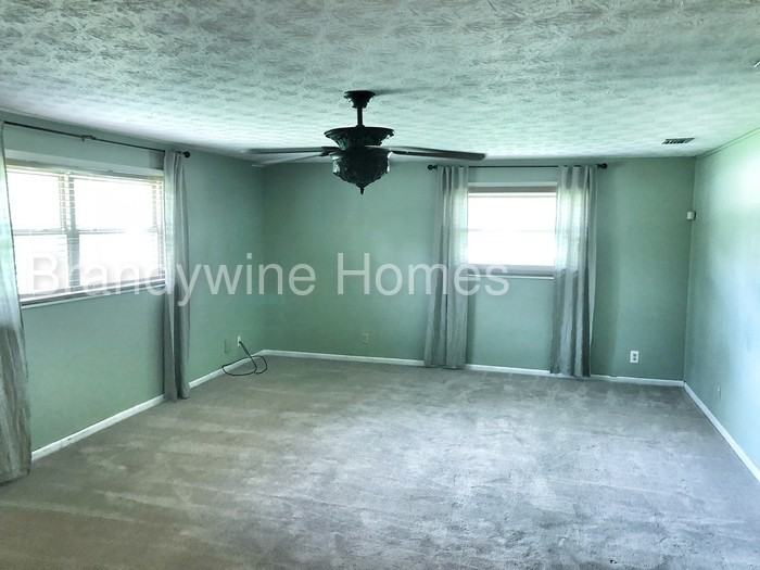 7671 Vale Dr - Photo 3 of 15