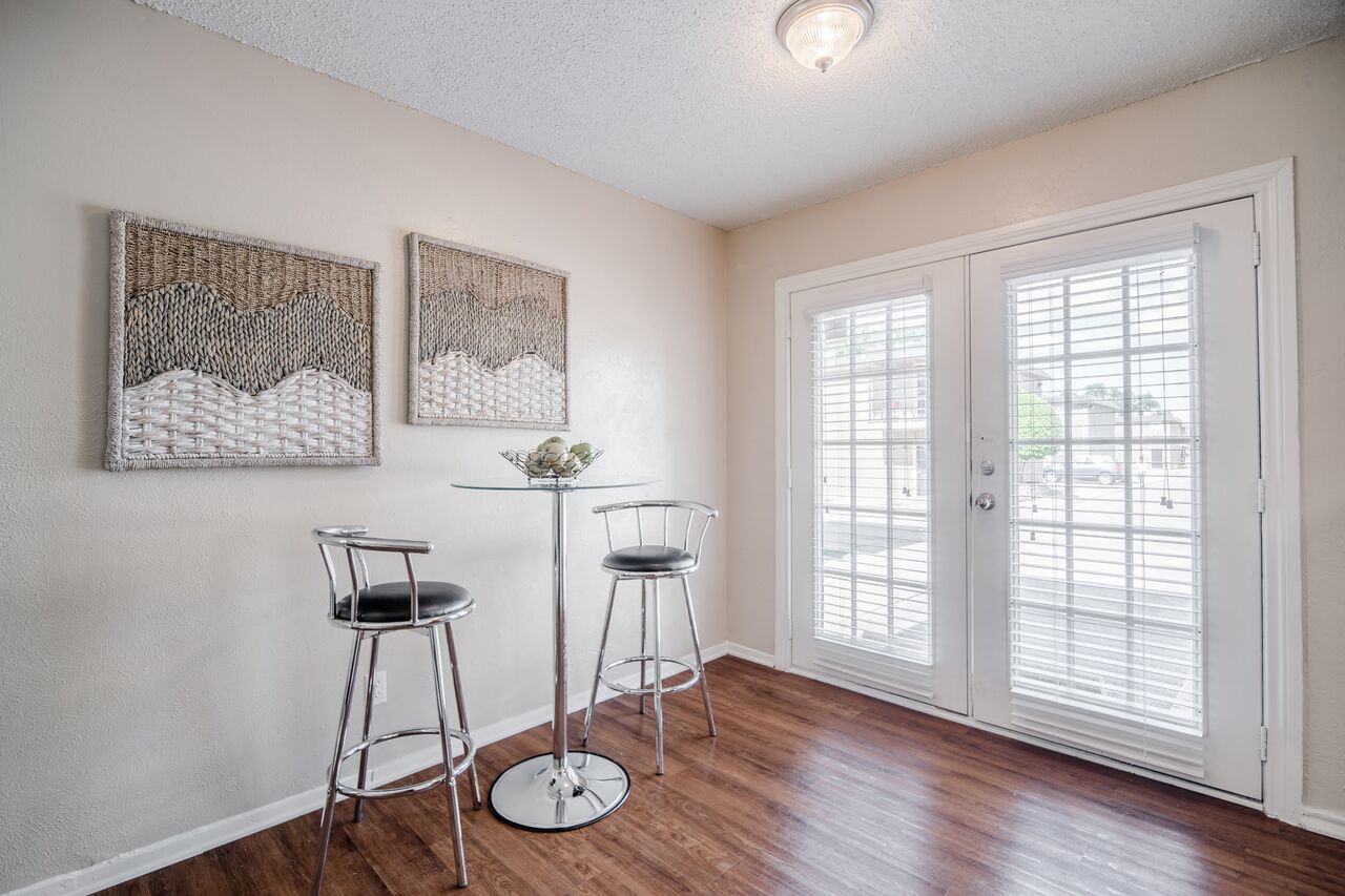 Parkwood Apartments - Photo 5 of 15