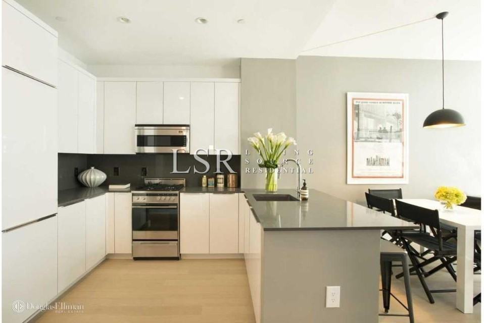 180 Water St #1405
