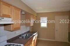 7245 Gilmore Ave - Photo 3 of 15