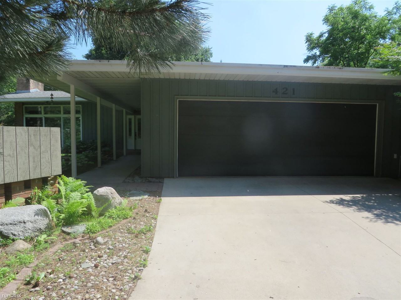 421 Southlawn Dr - Photo 2 of 13