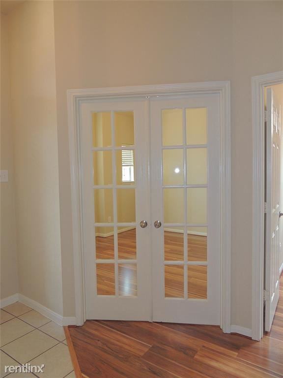 26018 Trailcliff Ct - Photo 2 of 10