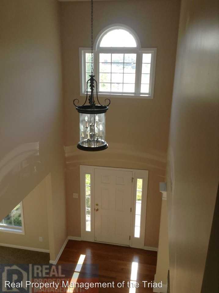 1300 Pondhaven Dr - Photo 2 of 25