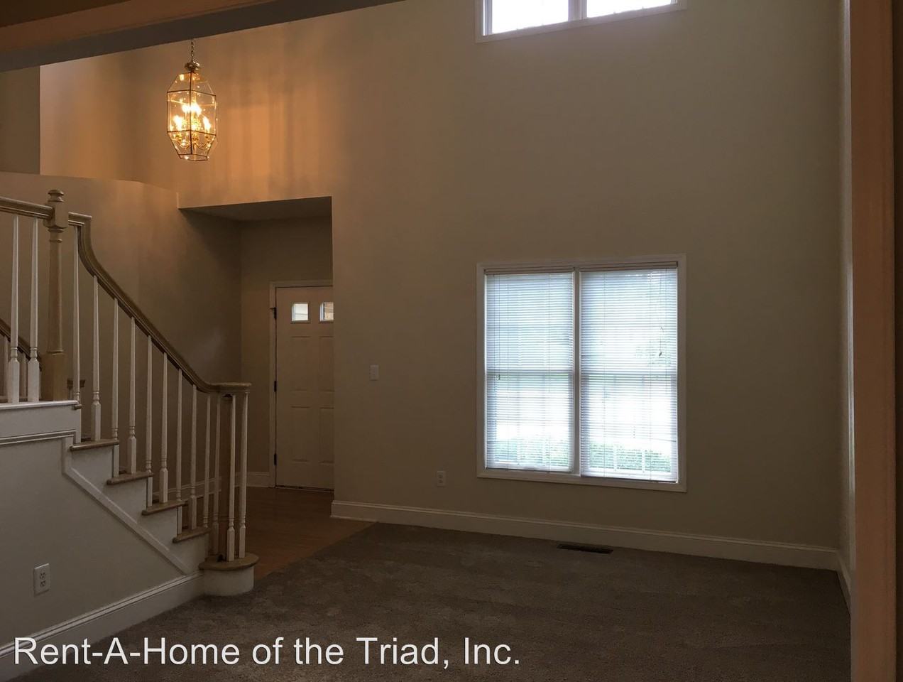 5722 Bayleaf Ln - Photo 2 of 20