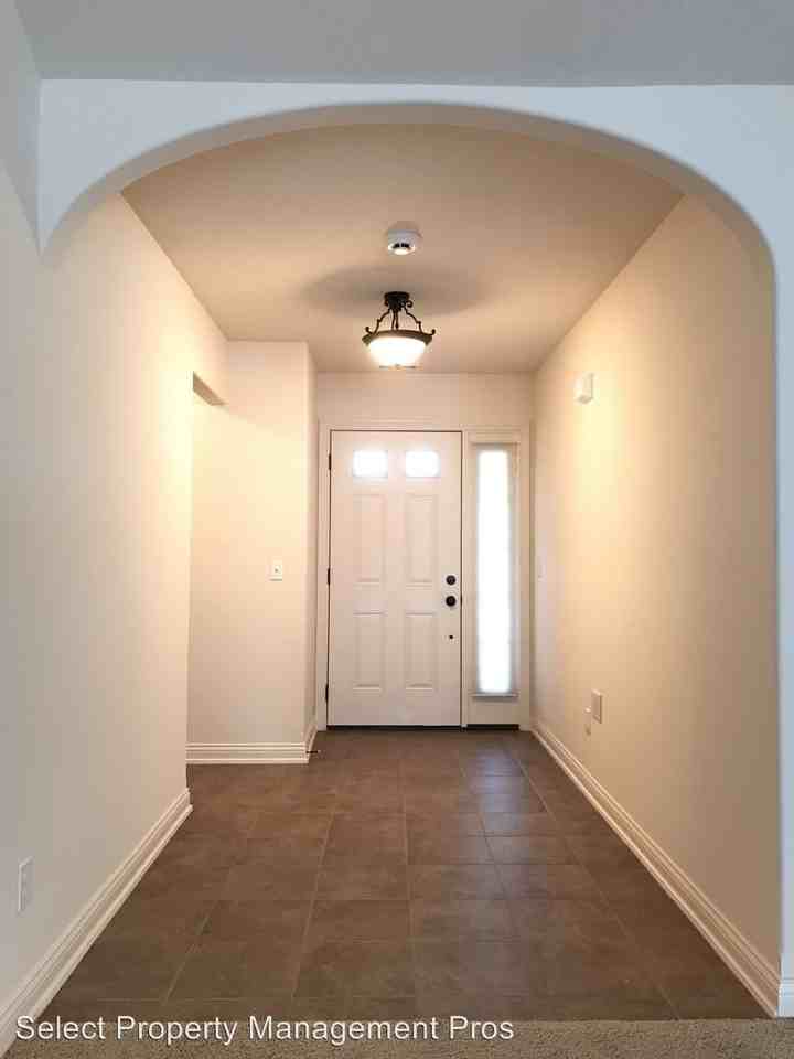 215 S Eagle Glen Trail - Photo 2 of 18