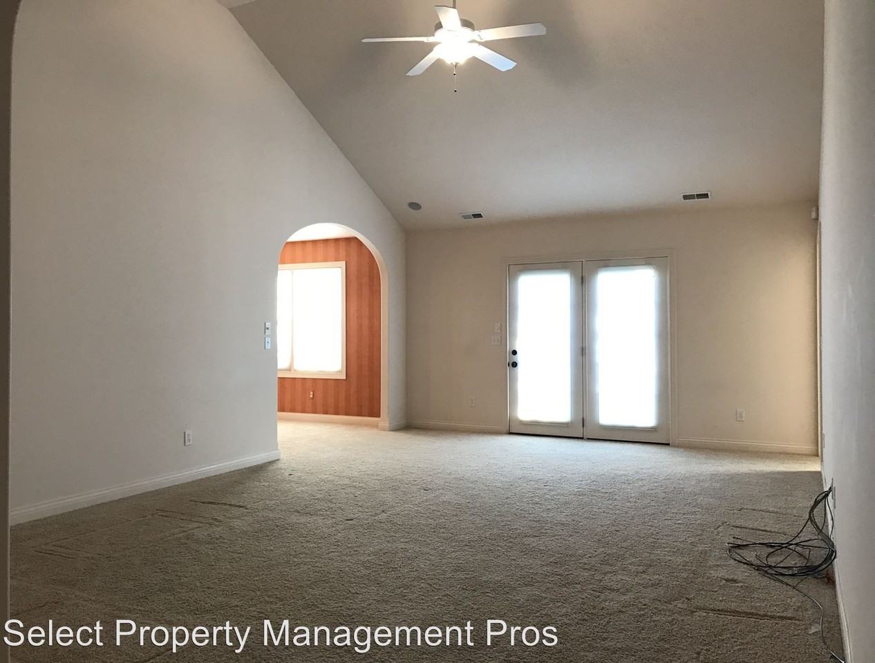 215 S Eagle Glen Trail - Photo 3 of 18