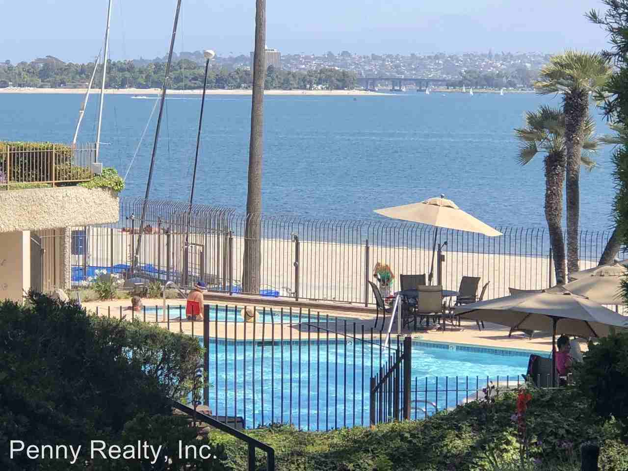 3940 Gresham St #313