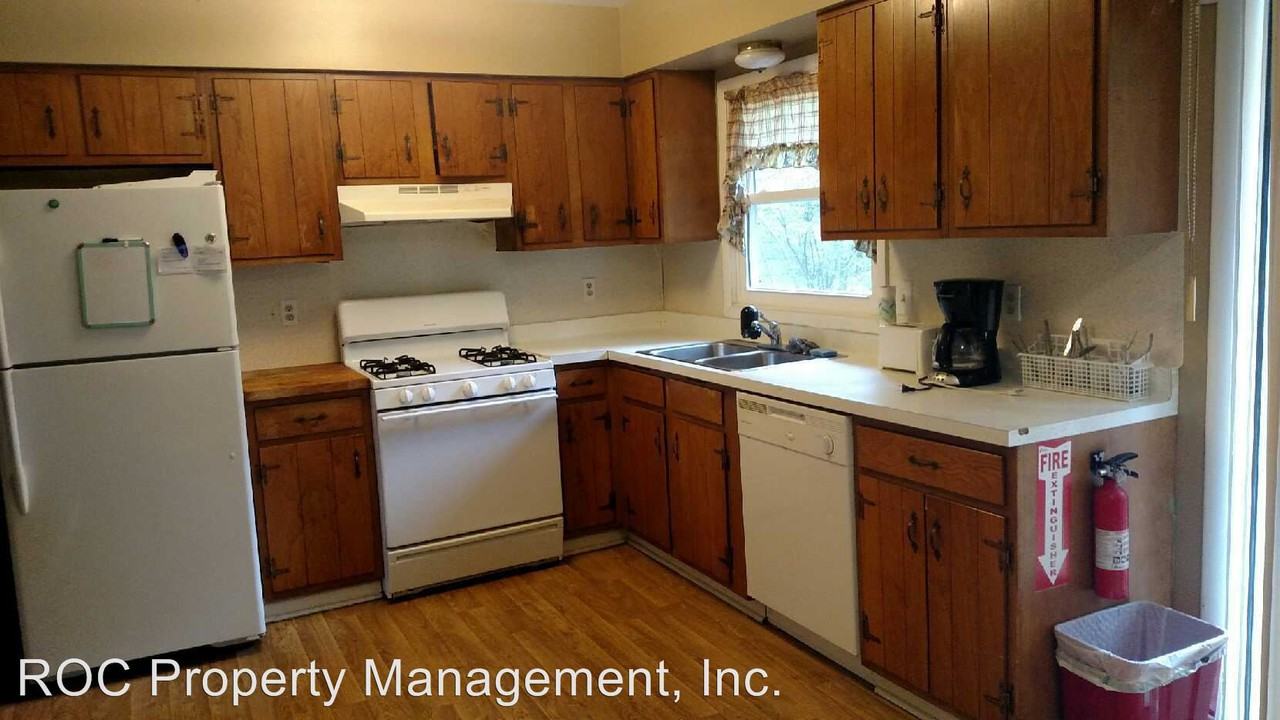 54 North St - Photo 2 of 9