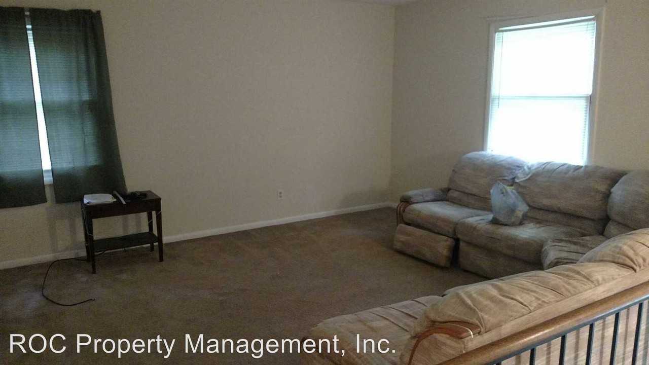 54 North St - Photo 3 of 9