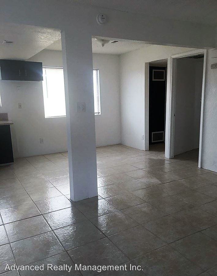 1317 Bernard St - Photo 3 of 8