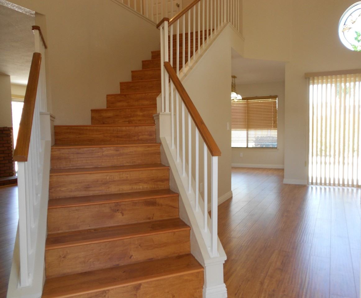 2165 Mariposa Ct - Photo 2 of 16