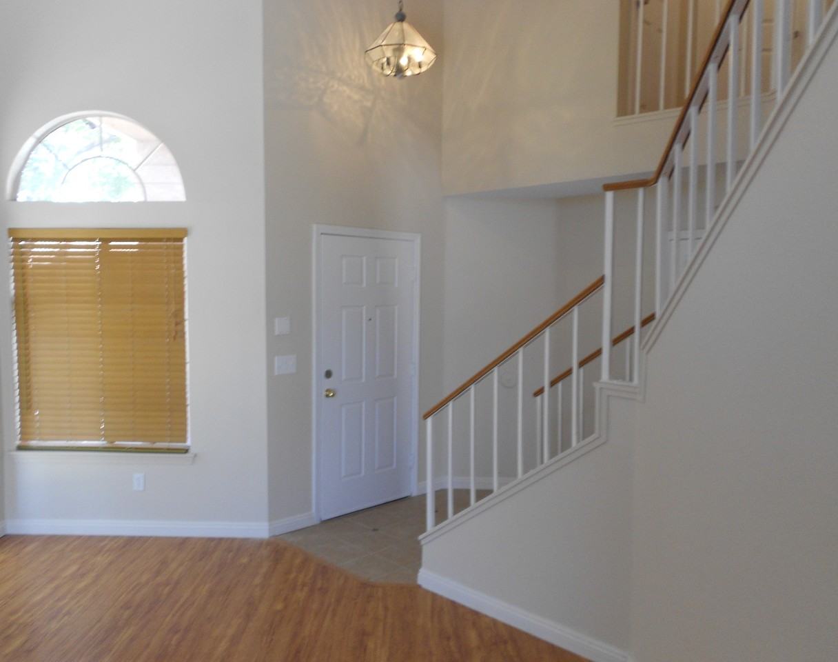 2165 Mariposa Ct - Photo 3 of 16