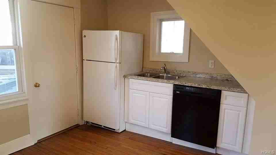 34 Convent Rd - Photo 3 of 20