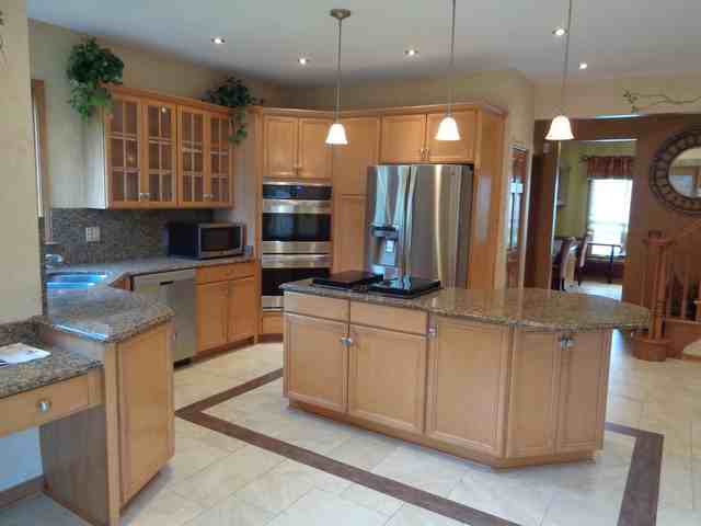 3408 Lawrence Dr - Photo 2 of 27