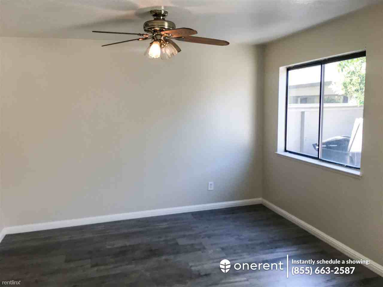4916 Pony Pass Cir - Photo 3 of 23