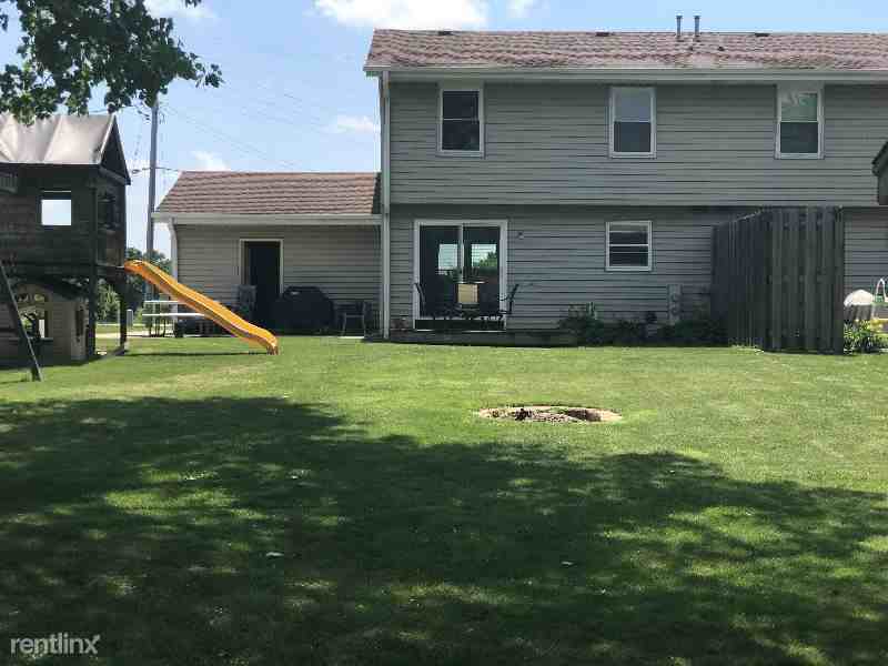 26600 Long Lake Rd - Photo 2 of 13