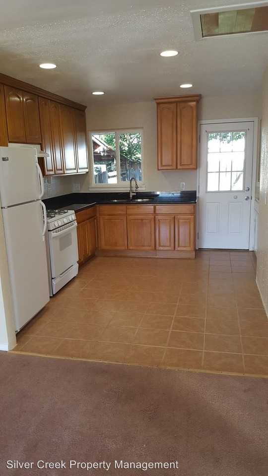 24714 Thomas Ave #2 - Photo 2 of 3