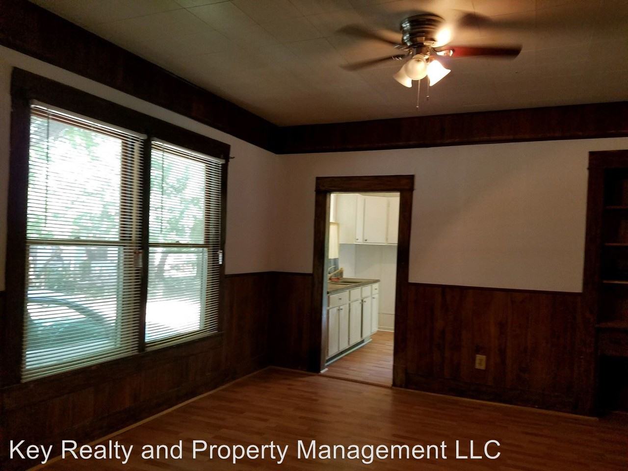 1617 NW 7th St - Photo 2 of 13