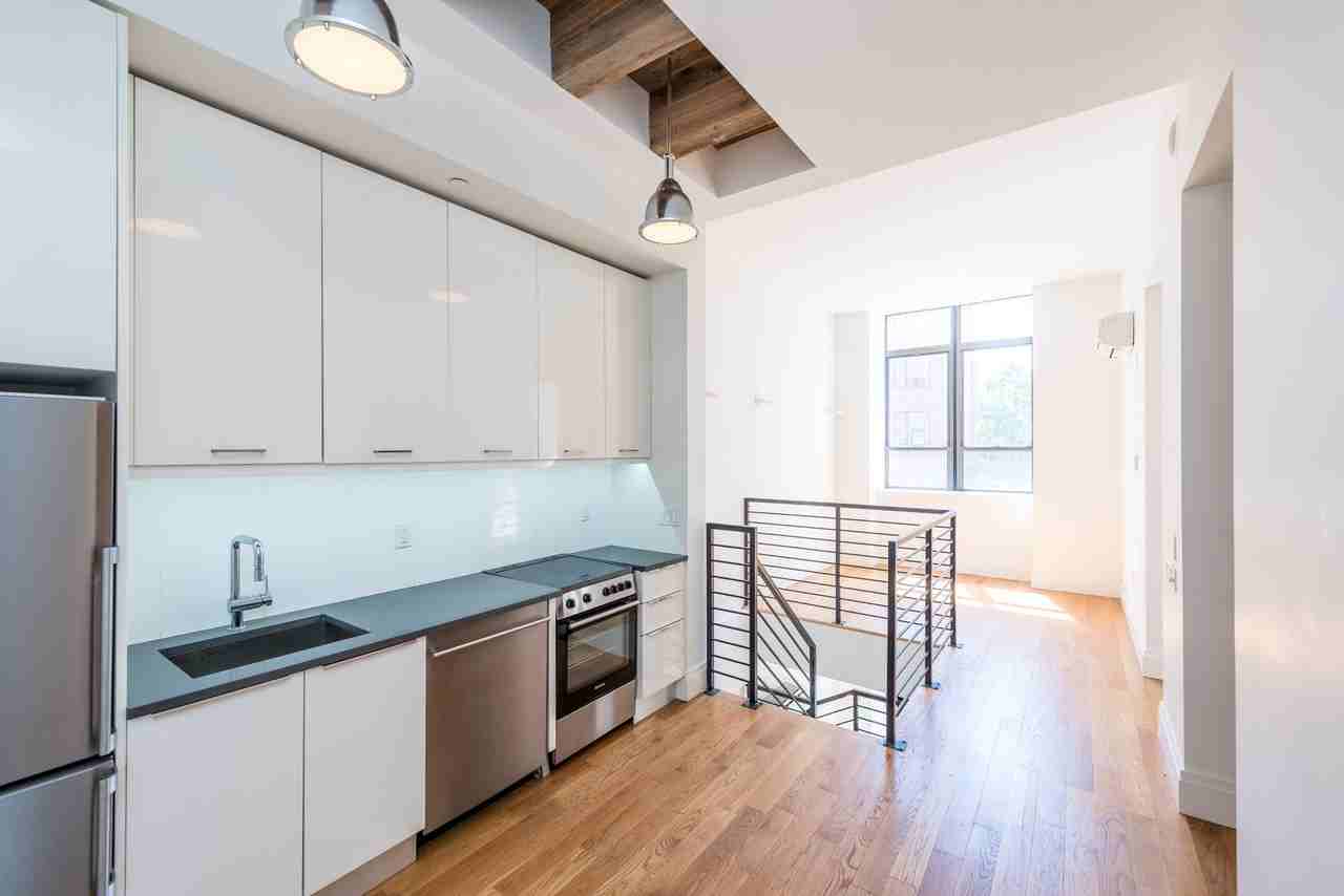 17 Monitor Street #1i