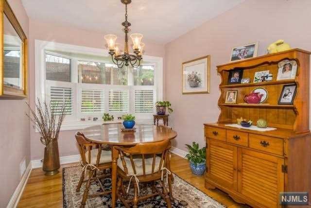 36 Pitcairn Ave - Photo 3 of 16