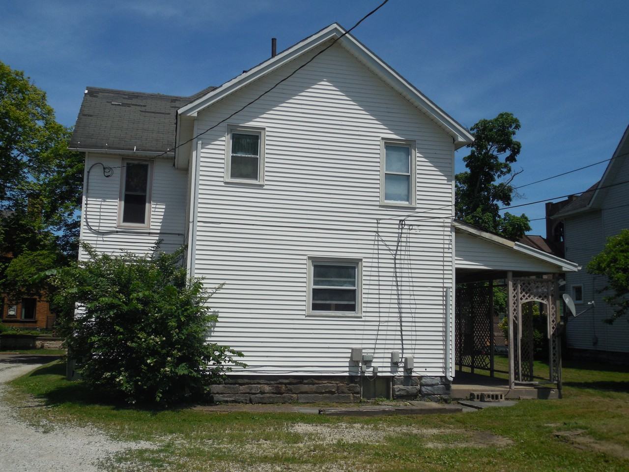 109 Park Ave - Photo 3 of 3