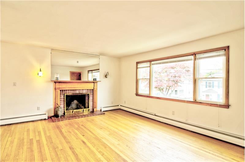 626 Courtland Ave - Photo 2 of 8