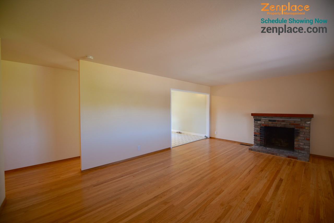 885 Devonshire Ave - Photo 3 of 15