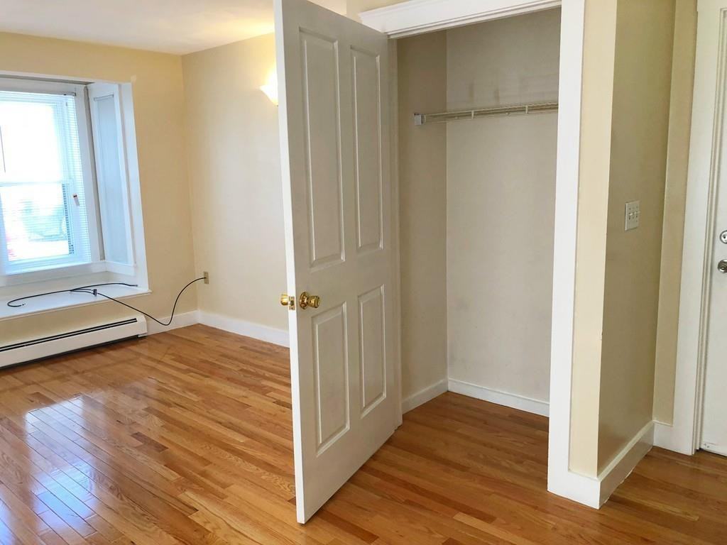 148 Putnam St #1 - Photo 3 of 13