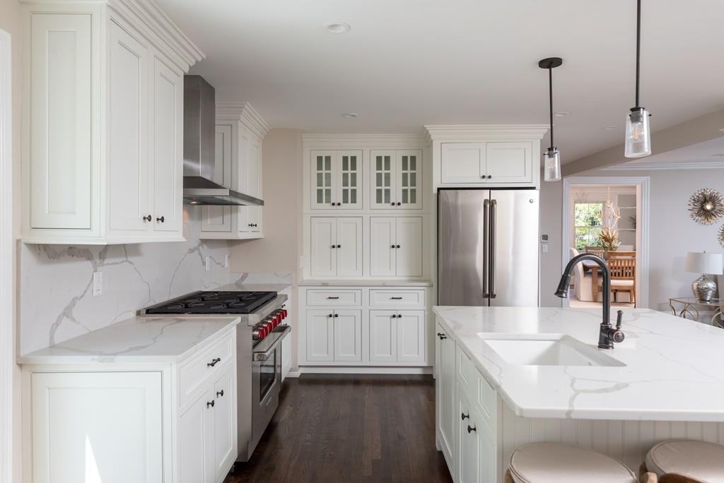 83 Summer St - Photo 3 of 28