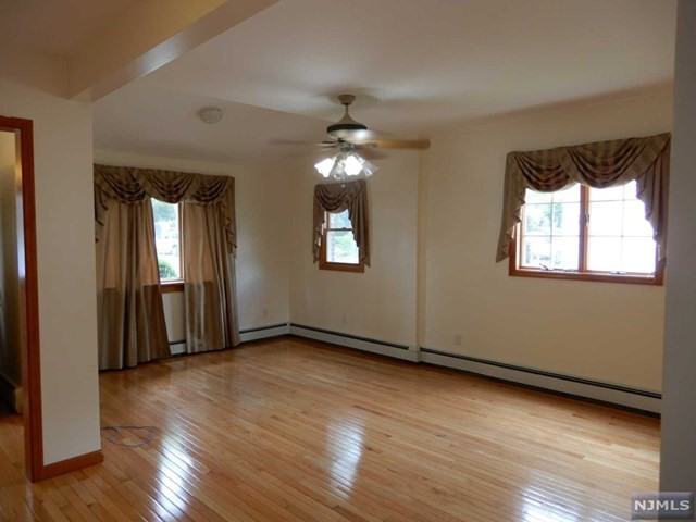 393 Elm Ave - Photo 3 of 18