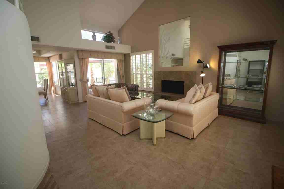 7675 N 78th St - Photo 3 of 15