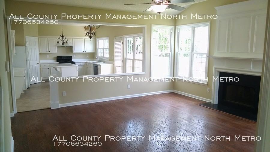 305 Leatherman Ct - Photo 2 of 19