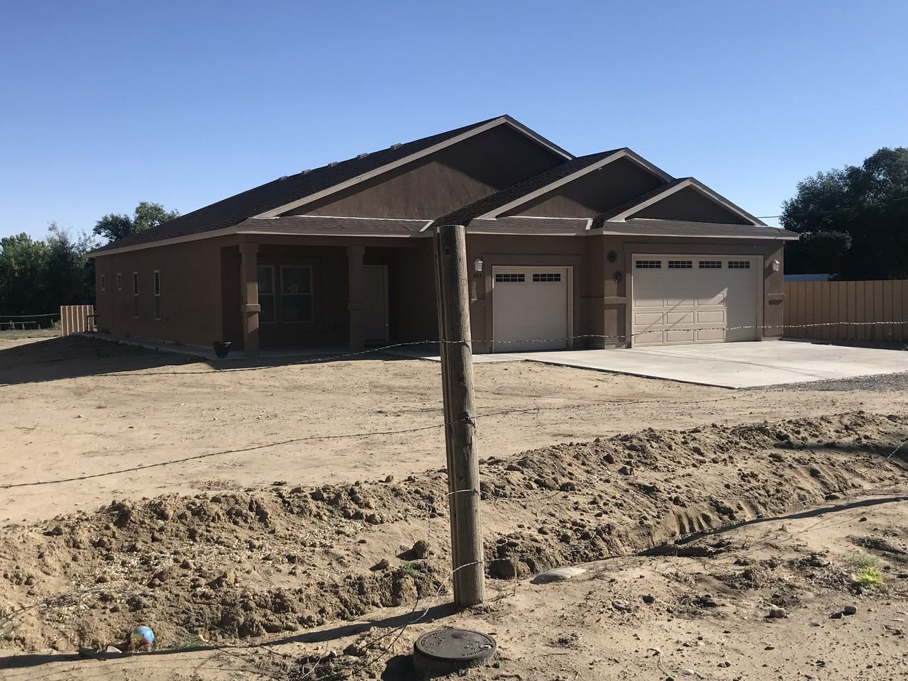 605 Curtis Lane - Photo 3 of 12