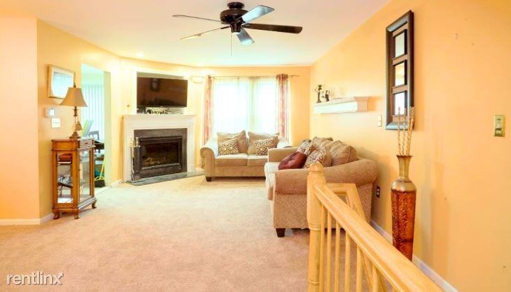 87 Tattersall Dr - Photo 3 of 16