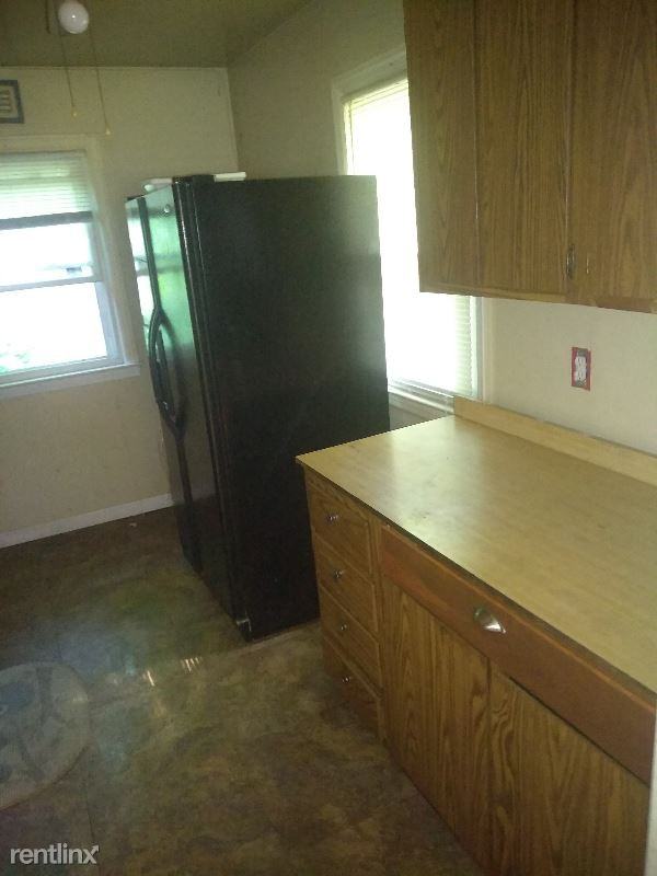 2444 Mecca Rd - Photo 3 of 6