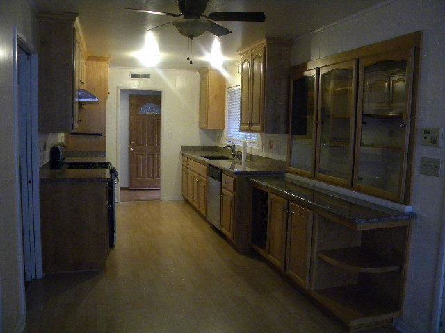 1164 Derick Way - Photo 3 of 9