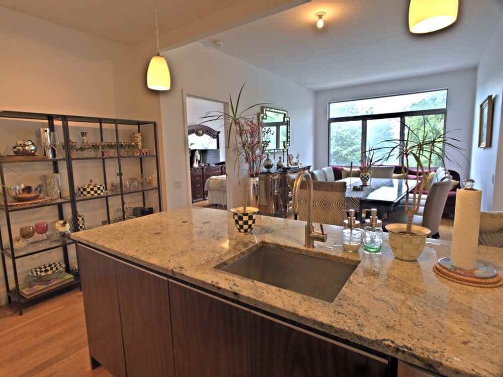 836  Bergen Street - Photo 3 of 15