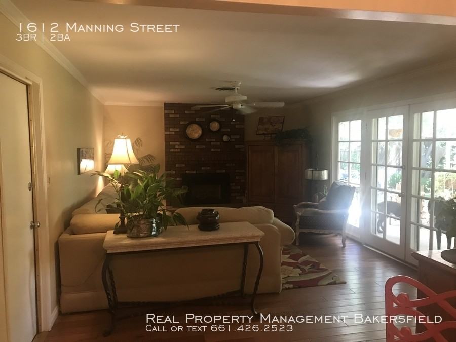 1612 Manning St - Photo 2 of 7