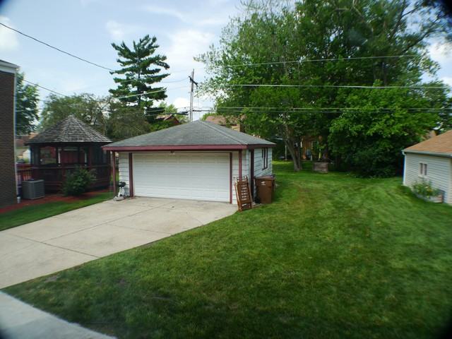 2432 S 6th Ave - Photo 2 of 12