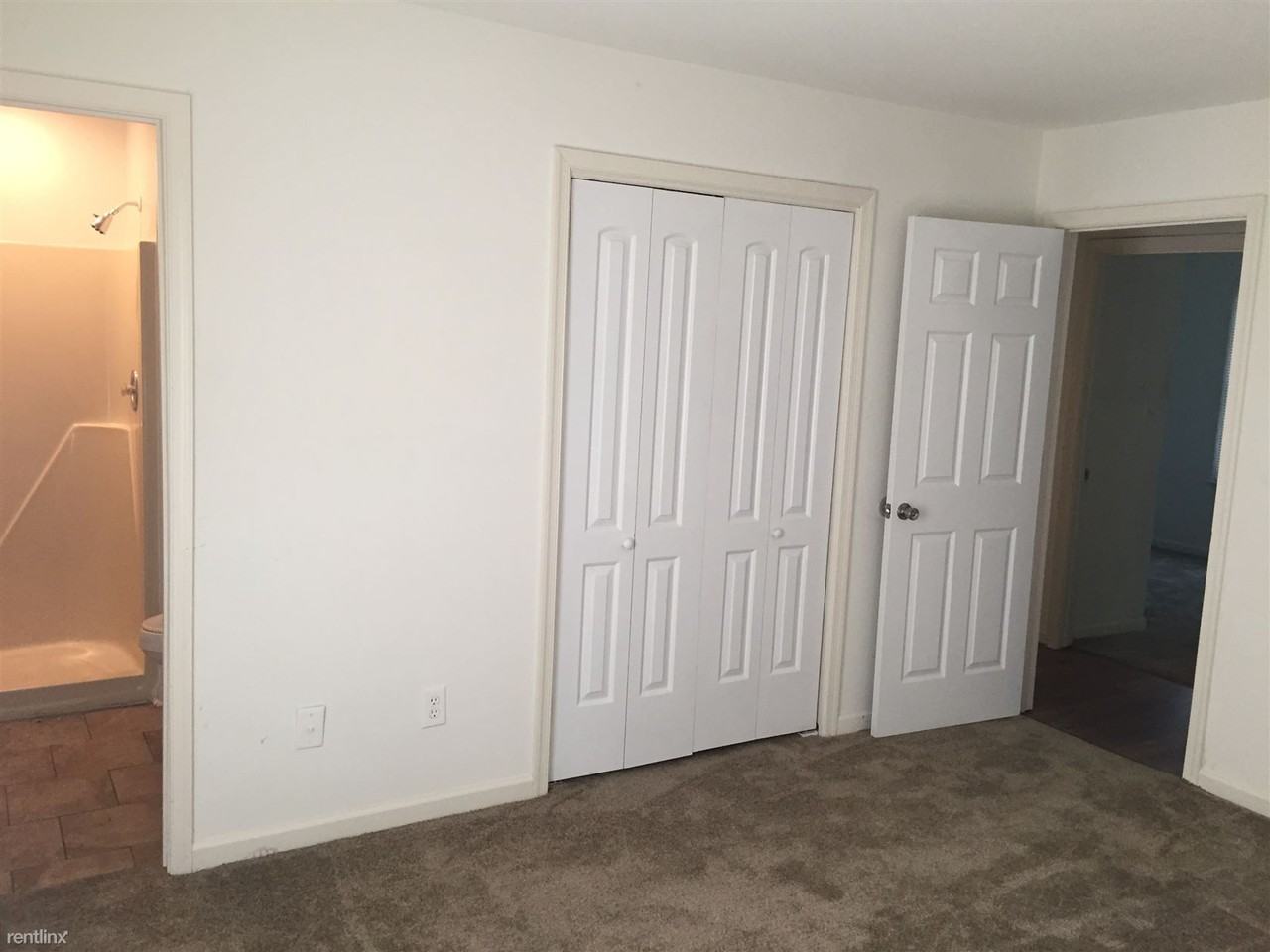 2113 Roanoke Ave - Photo 2 of 13