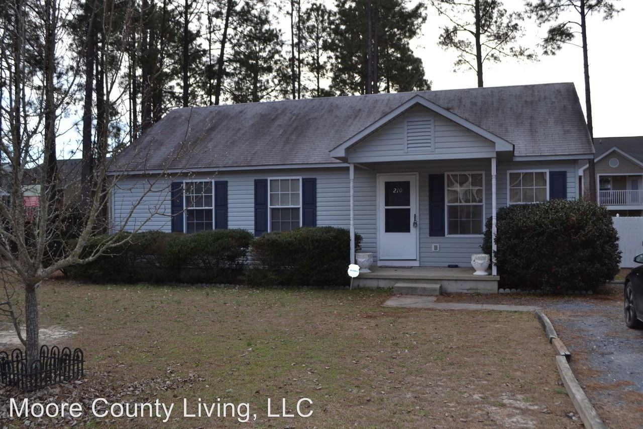 210 Pecan Grove Dr - Photo 2 of 2