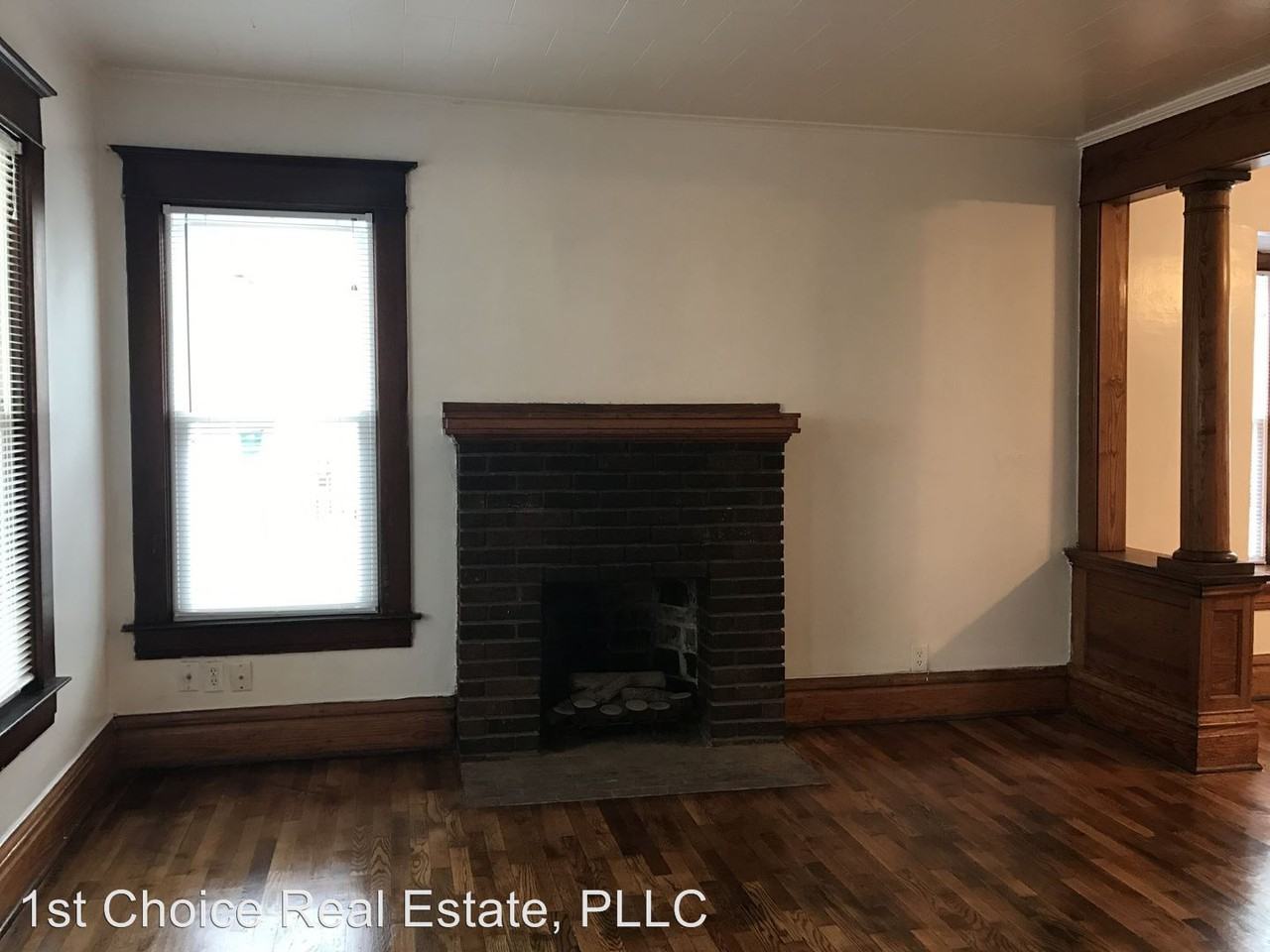 429 Pearl St - Photo 3 of 23