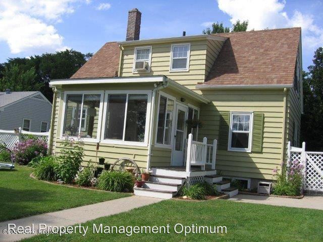 941 W Cavour Ave - Photo 2 of 24