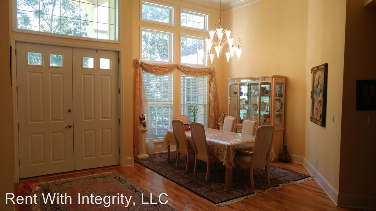 8778 Dunblane Ct - Photo 3 of 19