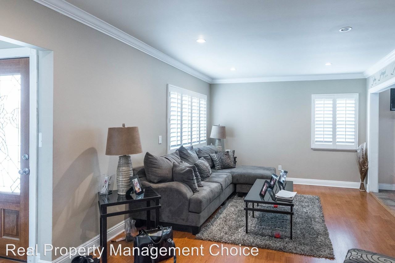 324 E Newfield St - Photo 2 of 15