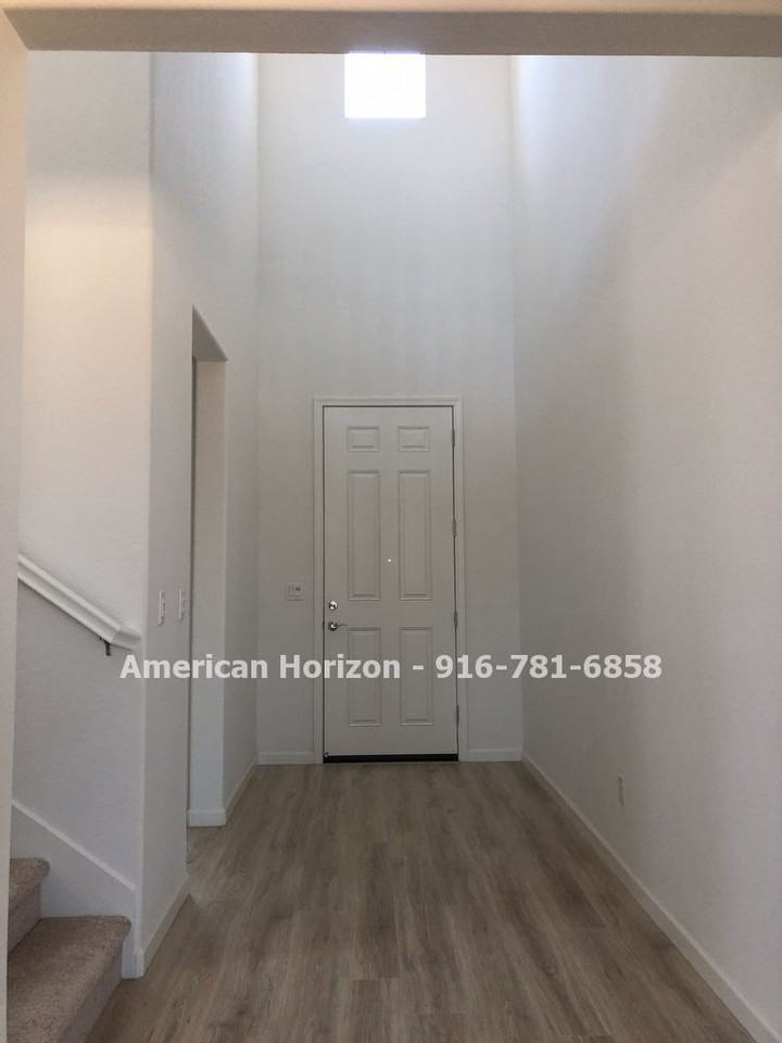 6033 Roseville Rd - Photo 2 of 29