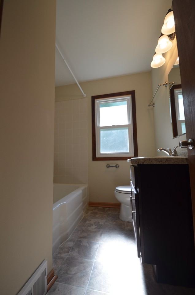 6069 Woody Ln NE - Photo 3 of 5