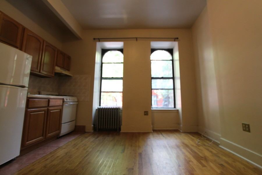 W 111th St & Adam Clayton Powell Jr Blvd #1FE