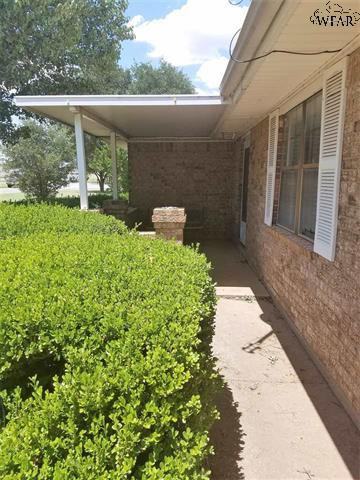 535 Vickers Ct - Photo 2 of 21
