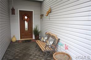 79 Blauvelt Ave - Photo 2 of 32